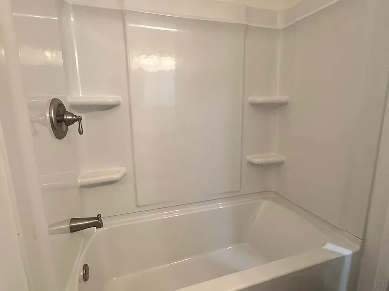 416 W Lakeside Ave — Photo 12