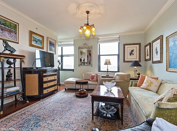 5th image of 310 S Michigan Ave Unit 603