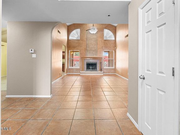 3rd image of 3089 Oak Arrow Way