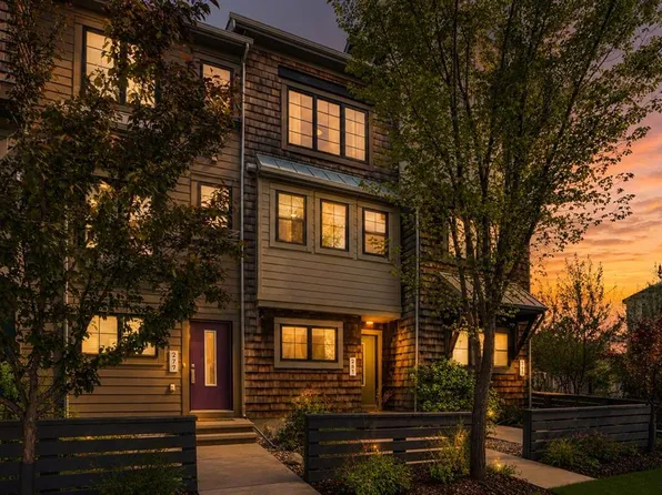 281 NW Walden Dr SE, Calgary, AB T2X 0Y4