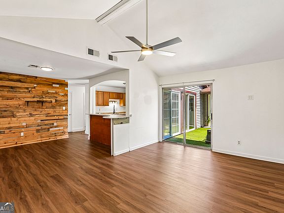 3rd image of 2725 Flintlock Pl