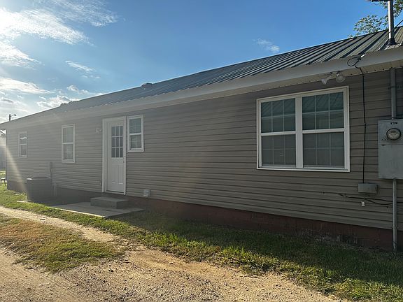 3rd image of 5 Bobby Donaldson Ave