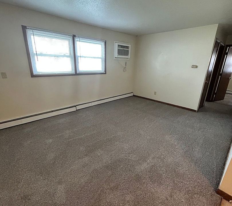 1st image of 335 Iowa Ave #3