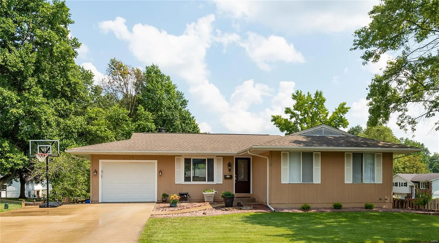 2109 Monticello Pl photo 1