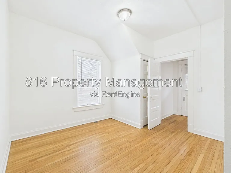 4008 Charlotte St #1 — Photo 14