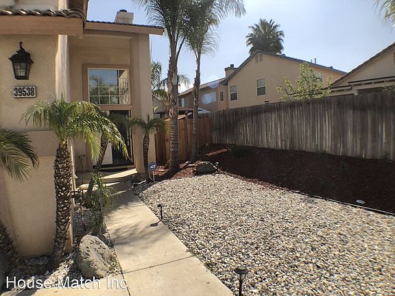 3rd image of 39538 Oak Cir