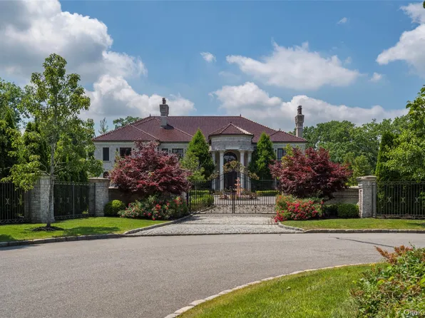 4 Valentines Farm Court, Old Brookville, NY 11545