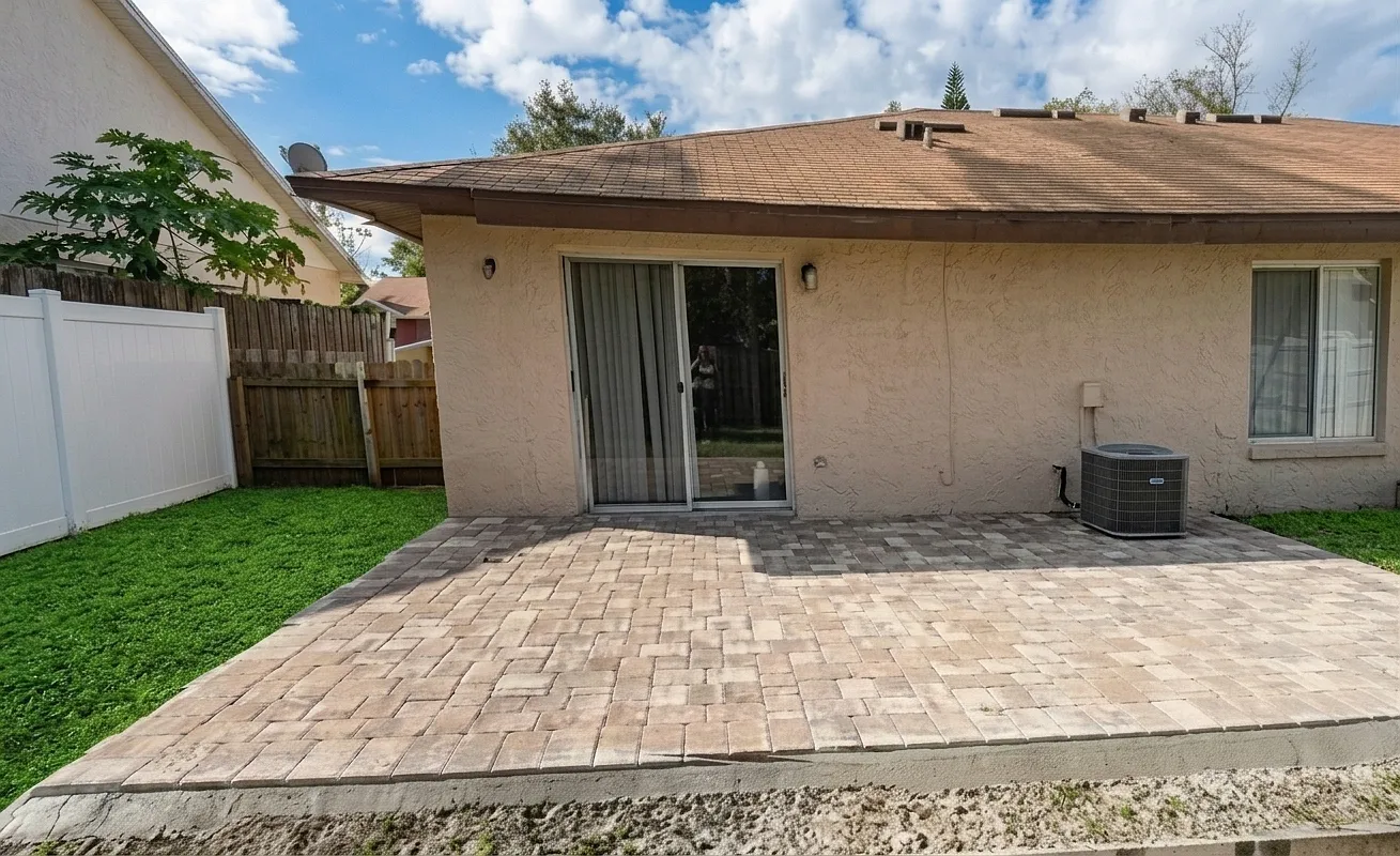 2 bed, 993 sqft, $1,650 — Photo 2