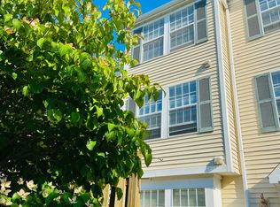 437 Palmtree Dr, Gaithersburg, MD 20878