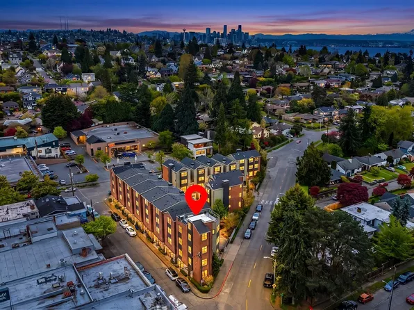 3215 W Lynn Street, Seattle, WA 98199