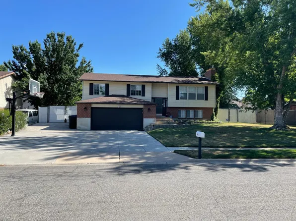 643 Creek View Rd, Centerville, UT 84014