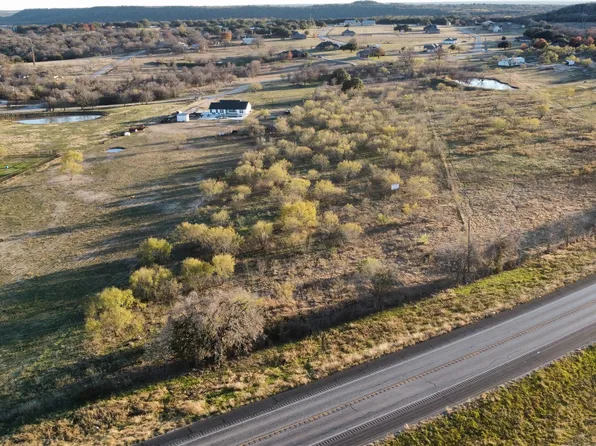 180 Brazos West Dr, Mineral Wells, TX 76067