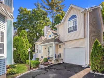 7 Mead Street APT E, Stamford, CT, 06907