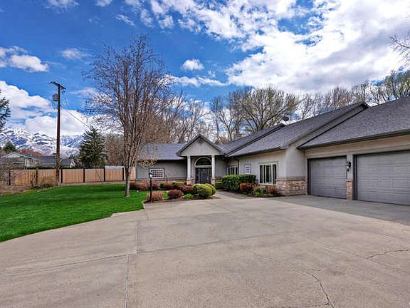 4th image of 1860 E Forest Bend Dr