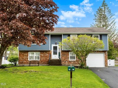28 Vista Lane, Selkirk, NY, 12158