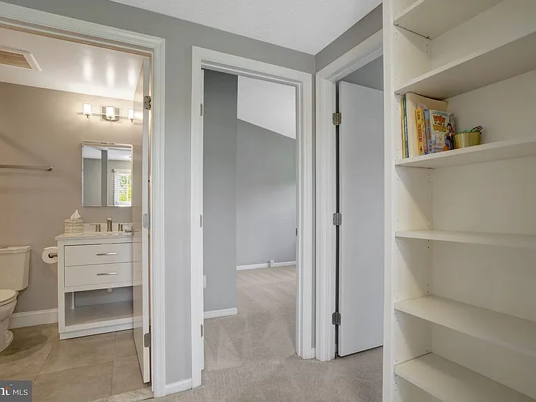 6063 Hydrangea Dr — Photo 20