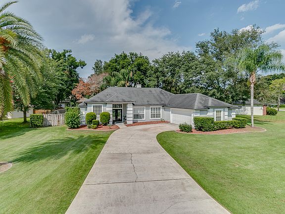 2nd image of 372 Lolly Ln