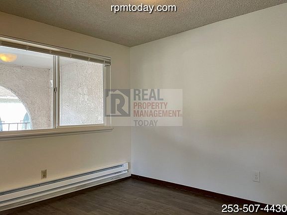 4th image of 6117 Glen Mary Ln SE APT C