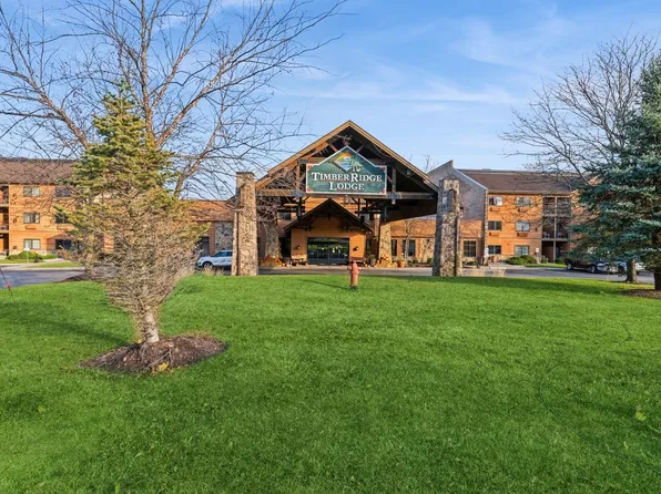 7020 Grand Geneva Way #463, Lake Geneva, WI 53147