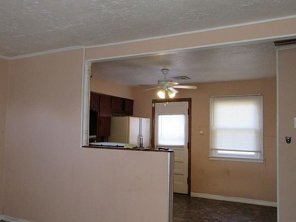 4th image of 1805 NW Lindy Ave