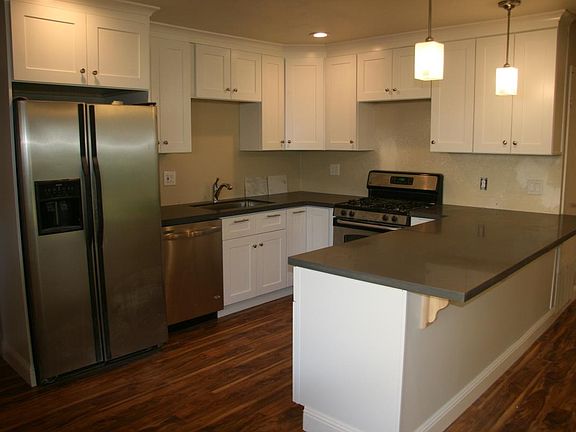 2nd image of 2120 Lopez Dr
