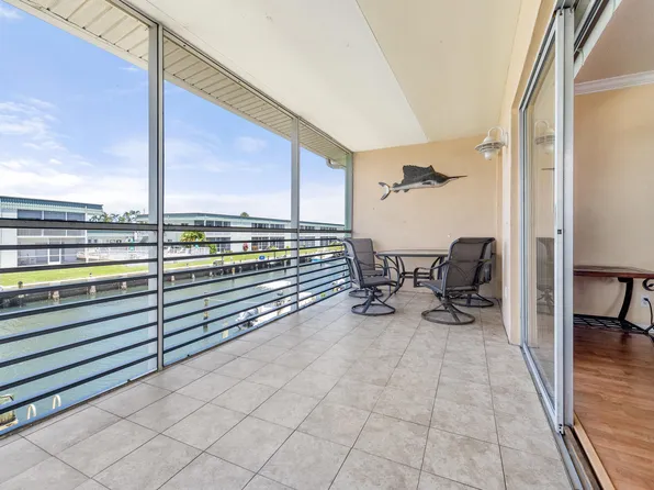 117 Lehane Terrace #201, North Palm Beach, FL 33408