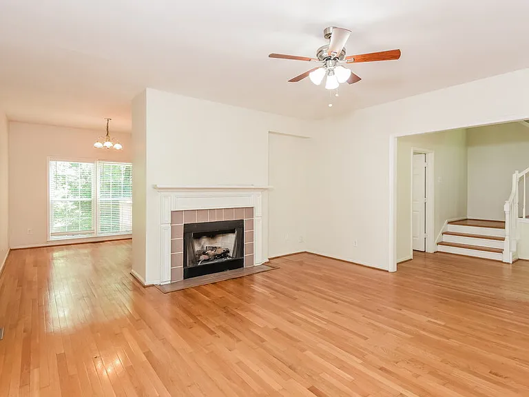 4118 Huntcliff Dr — Photo 7