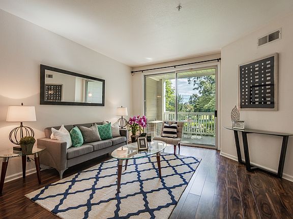 5th image of 905 Sunrose Ter APT 103