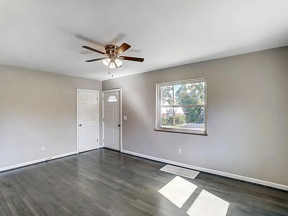 2nd image of 1221 Coolidge Ave