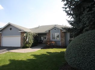 1176 Harbor Isle Blvd, Klamath Falls, OR 97601