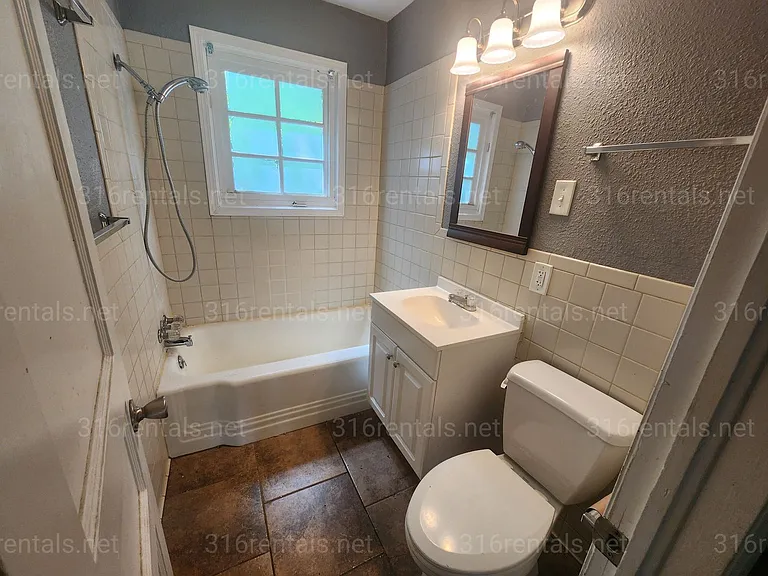 1043 N Dellrose Ave — Photo 10