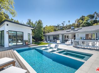 2192 Banyan Dr, Los Angeles, CA 90049