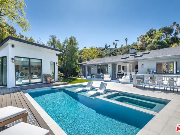 2192 Banyan Dr, Los Angeles, CA 90049