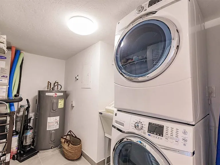 1125 W Peppertree Dr #407 — Photo 21