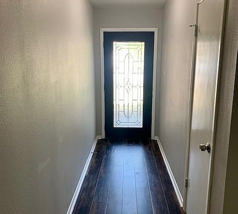 2nd image of 1724 Richmond Dr