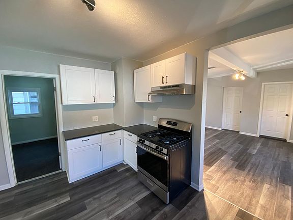 3rd image of 1301 Michigan Ave Unit 2