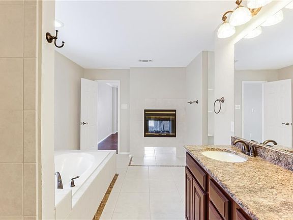 4th image of 5730 Indian Hill Dr