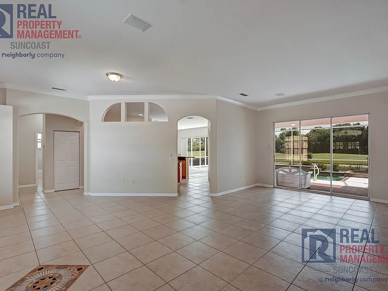652 Planters Manor Way — Photo 6