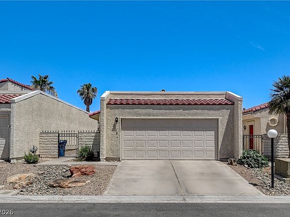 2nd image of 2530 Palace View Dr