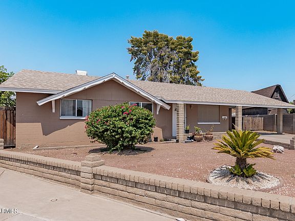 4th image of 8233 N 39TH Drive