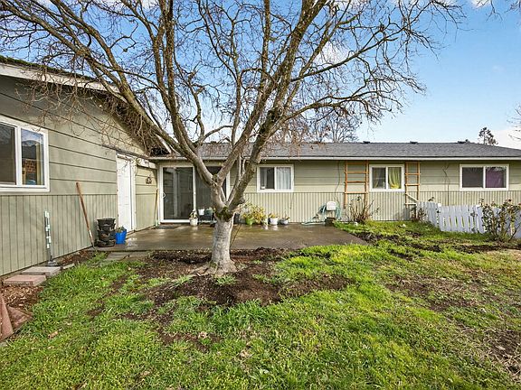 4th image of 470 De Barr Ave