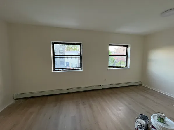 929 Gates Ave #3F, Brooklyn, NY 11221