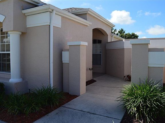 4th image of 227 ROYAL PALM WAY