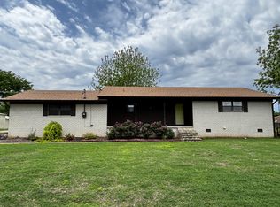 307 N 5th St, Ozark, AR 72949