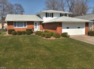 4549 Whitehall Dr, South Euclid, OH 44121