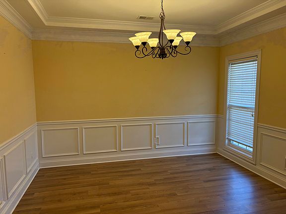 2nd image of 945 College Place Ct NW