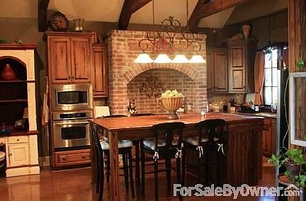 2nd image of 286 Grand Lake Dr