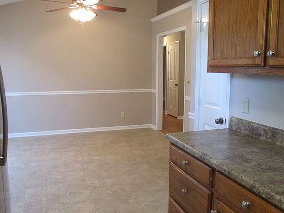 2nd image of 1515 River Rock Blvd