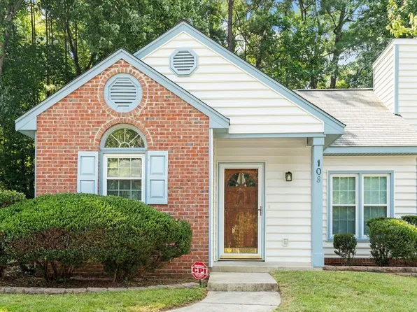 108 Ellsworth Pl, Cary, NC 27511