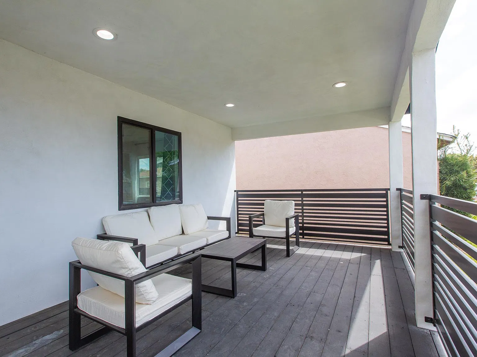 3 bed, 1291 sqft, $4,150 — Photo 3